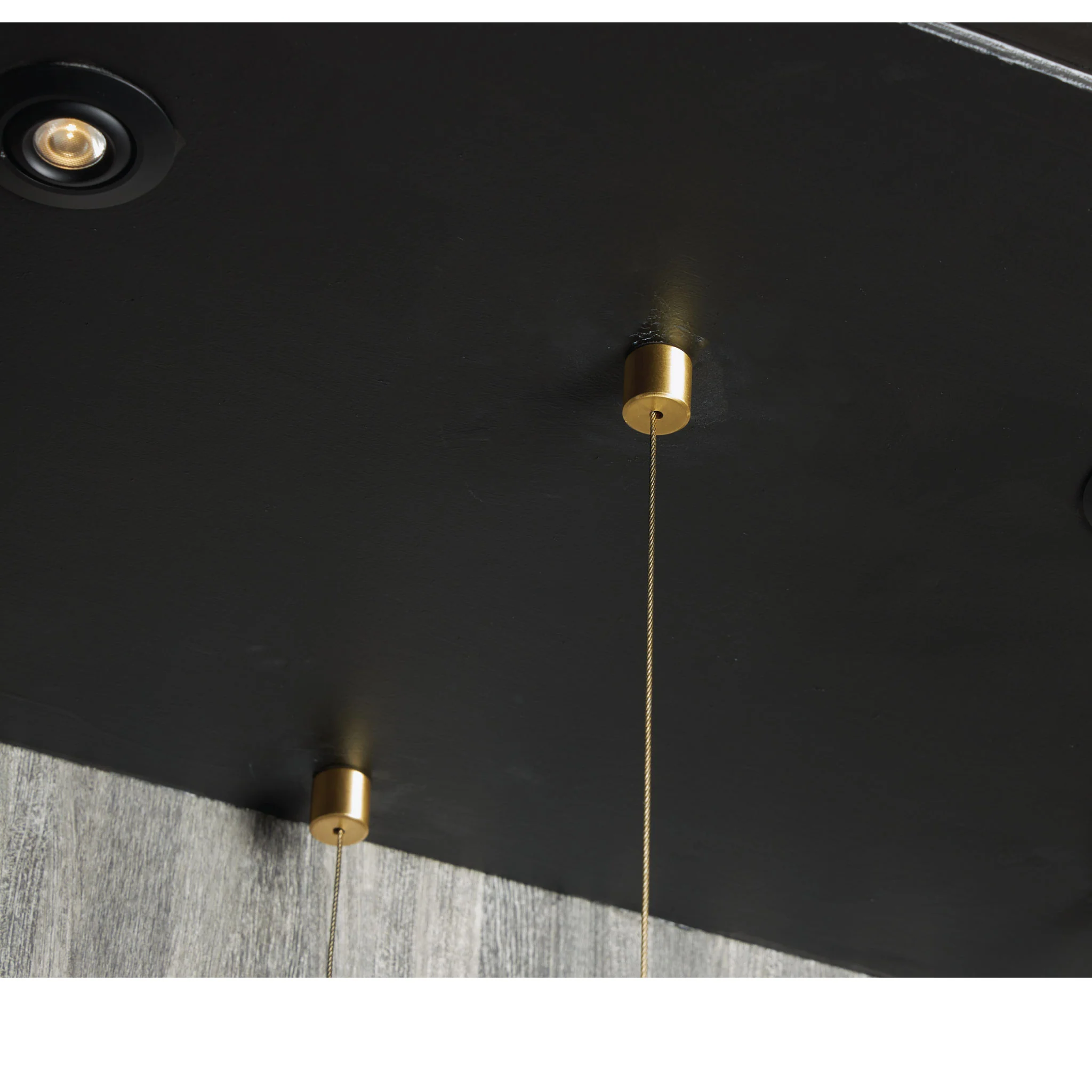 Float-Gold-Hardware-Ceiling-Fittings_bc9d621a-7a2f-4a14-b82e-8440c1c4f643-1.webp