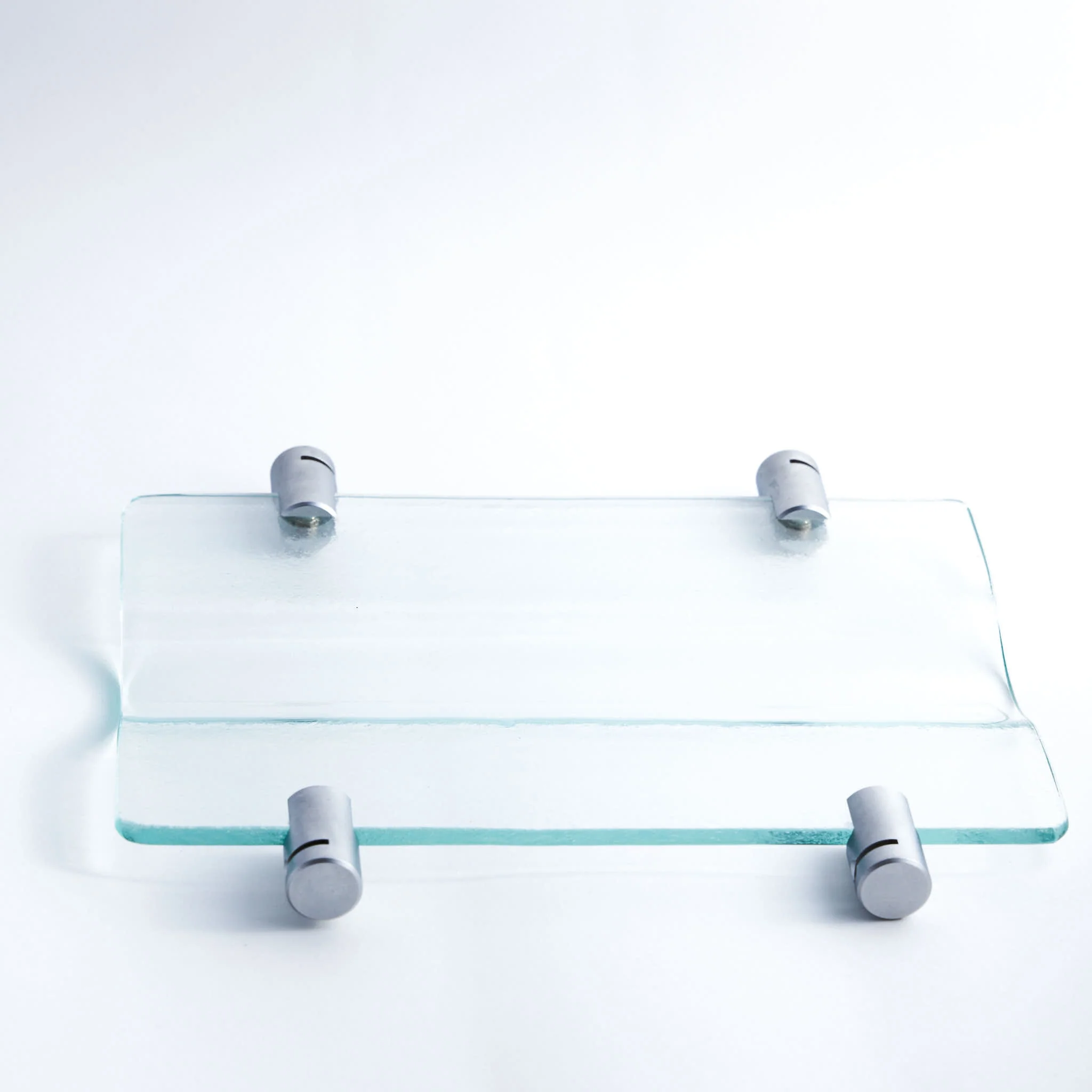 float-clear-glass-side-view-1.webp